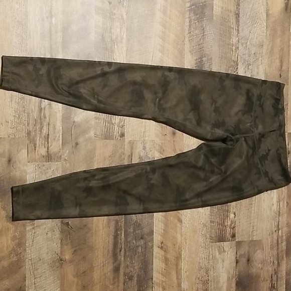 Lululemon full length leggings! - Picture 3 of 5